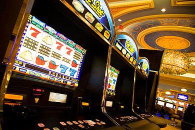 数据空间的无尽战斗 国产第三人称射击游戏《战斗躯壳》公布